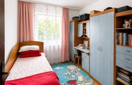 Apartament de 3 camere, 49 mp, zona Primaverii
