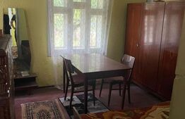 Casă bătrânească și teren de 2.209 mp în Braești,Jud Botosani