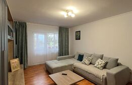 Apartament 4 camere, 79.65mp + balcon, zona Piata Mare