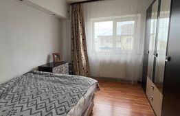 Apartament 4 camere, 79.65mp + balcon, zona Piata Mare