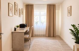Apartament 4 camere, 79.65mp + balcon, zona Piata Mare