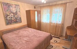 Apartament 4 camere decomandat, 73,97, Zona Piata Mare 