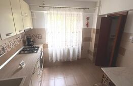Apartament 4 camere decomandat, 73,97, Zona Piata Mare 