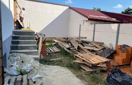 Apartament de 3 camere, curte, zona Bucurestii Noi