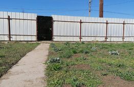 Casa Lehliu Gara, 3 constructii, total 178 mp, teren 1760mp