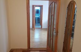 Aprtament de 3 camere, 62 mp, Piata Ramnicu Sarat