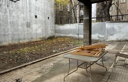 Investitie ! Apartament 6 camere 184 mp , curte proprie 100 mp, Dacia