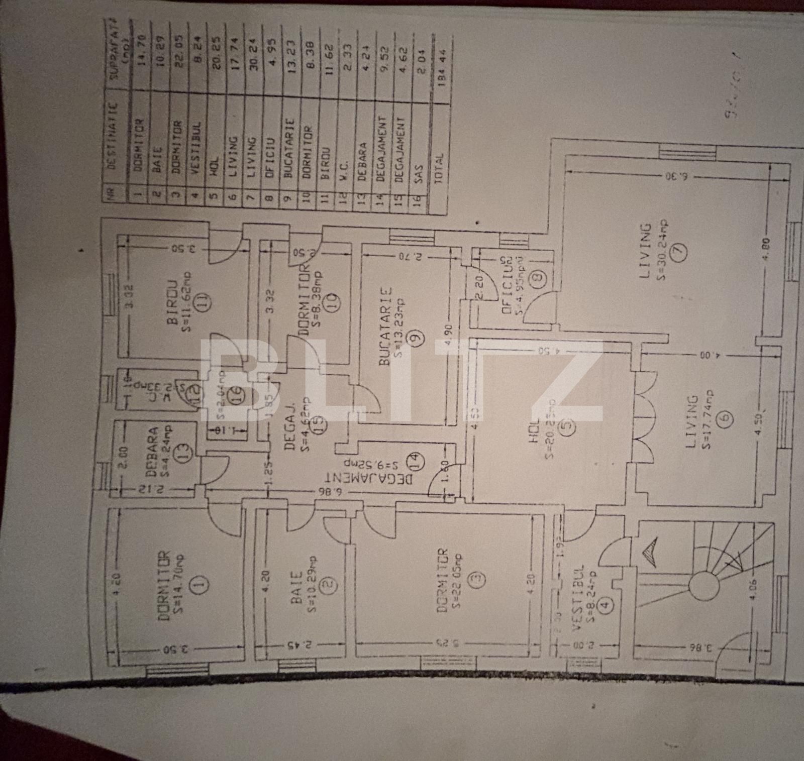 Investitie ! Apartament 6 camere 184 mp , curte proprie 100 mp, Dacia