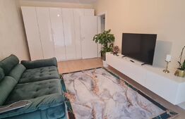 Apartament de 2 camere decomandat, curte proprie, loc de parcare, zona Colloseum Mall