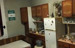 Apartament de 2 camere în vilă, centrală proprie, zona Domenii