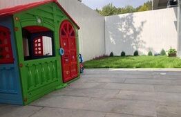 Apartament cu 3 camere, 100mp, curte + loc de parcare, zona Iancu Nicolae