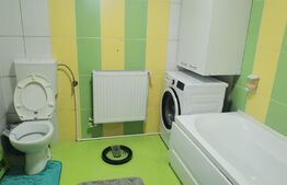 Casa stil bloc P+2+M, 11 camere, teren 500 mp, 80 mp/etaj + casuta in spate 30 mp utili, pretabil firma, Voluntari