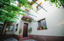 Casa 9 camere, an 2007, 250mp, Andronache, pretabil firma/afterschool