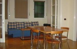 Apartament 5 camere, 110 mp, decomandat, etaj intermediar, Unirii