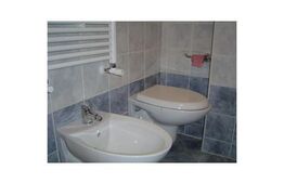 Apartament 5 camere, 110 mp, decomandat, etaj intermediar, Unirii
