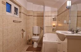 Vila Triplex, D+P+2E, 5 camere, 2 bai, 2 parcari, 145mp, Central