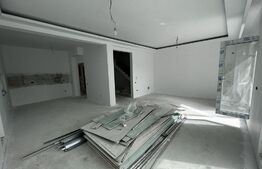 Vila cu 5 camere, 150 mp utili, cartier Corbeanca