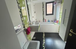 Vila cu piscina, 390mp utili, cartier Pipera