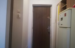 Garsoniera,  bloc din 1981, aproape de parcul Titan