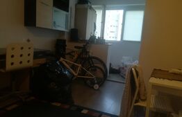 Garsoniera,  bloc din 1981, aproape de parcul Titan