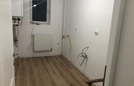 Apartament de vanzare 2 camere, semidecomandat, zona Piata Victoriei