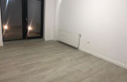 Apartament de vanzare 2 camere, semidecomandat, zona Damaroaia