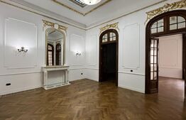 Exclusivitate! Vila de exceptie, anul 1920, restaurata total, 648mp utili, 431mp teren, sauna, piscina interioara si amfiteatru!