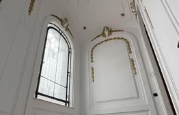 Exclusivitate! Vila de exceptie, anul 1920, restaurata total, 648mp utili, 431mp teren, sauna, piscina interioara si amfiteatru!