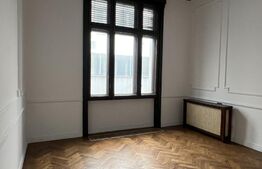 Exclusivitate! Vila de exceptie, anul 1920, restaurata total, 648mp utili, 431mp teren, sauna, piscina interioara si amfiteatru!