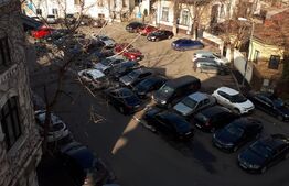 Apartament 3 camere, 97 mp, zona Moșilor-Cartierul Armenesc