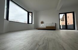 Ocazie! Casa cu 2 dormitoare Cernica, zona linistita, living generos de 30mp, 2 bai, terasa de 15mp