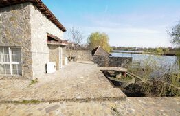 Casa de vanzare in Balotesti, pe malul lacului, suprafata teren de 953  mp