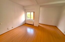 Spațiu comercial de închiriat 100 mp, ultracentral, zona Universității