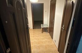 Apartament 3 camere, decomandat, 65 mp,  zona Trapezului