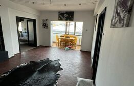 Apartament 3 camere + 1 camera mansarda + boxa, 107 mp, zona Piata Unirii