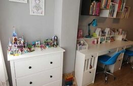 Apartament de 3 camere, zona Pajura