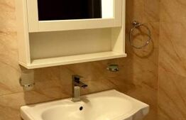 Apartament 3 camere, semidecomandat, loc de parcare inclus in pret, zona Jiului