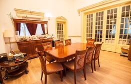 Apartament LUX 6 camere, 200 mp, terasa 25 mp, zona Traian