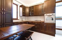 Apartament de 4 camere, 135mp, loc de parcare, in zona Sisesti