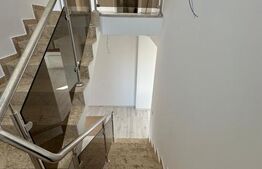 Vila cu 5 camere, 3 bai, 142mp in Ostratu/Corbeanca