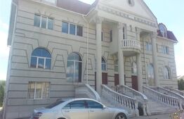 Casa 23 camere, 1200 mp, Voluntari 