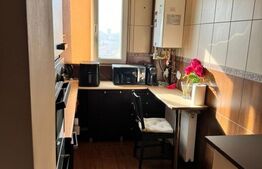 Apartament 2 camere, semidecomandat, C.T, zona Vatra Luminoasa
