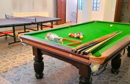 Vilă cu 4 nivele și 475 mp utili, teren de 300 mp, în zona Colentina, București