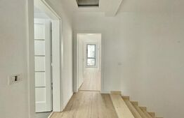 Vila modernă cu 5 camere, 170 mp utili și teren de 300 mp în Tunari