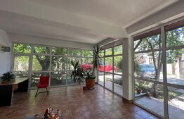 Vilă spațioasă de 213 mp cu curte de 500 mp de închiriat în Otopeni