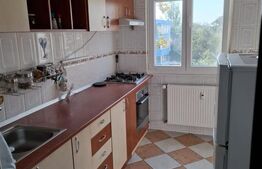 Apartament de vanzare, cu 3 camere, 61 mp