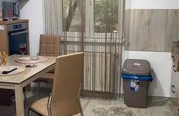 Apartament de vanzare, cu 3 camere, 65 mp, zona Rahova