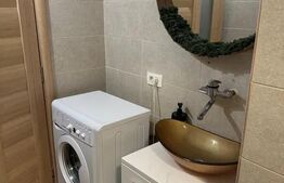 Apartament de vanzare, cu 3 camere, 75 mp, zona-Petre Ispirescu