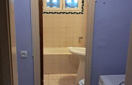 Apartament de vanzare, cu 3 camere, 62 mp, sector 4, zona Luica