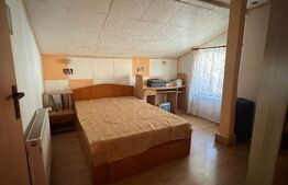 Casa de vanzare, cu 3 camere, zona centrala